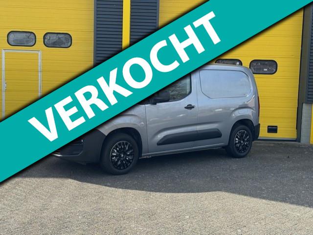Peugeot PARTNER 1.2 Airco Cruise pdc Prijs INCL BTW, Voorwielaandrijving, Start-stop-systeem, Gebruikt, 1199 cc