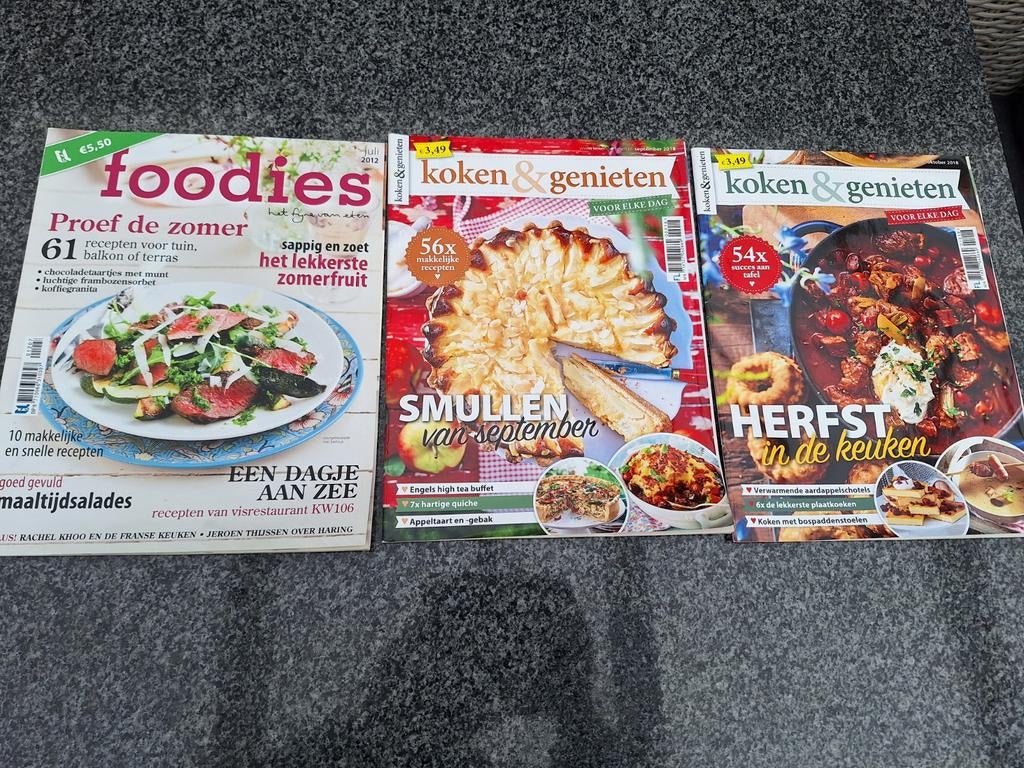 Foodies & Koken & Genieten kooktijdschriften (3 stuks), Ophalen of Verzenden, Gelezen, Overige gebieden, Hoofdgerechten