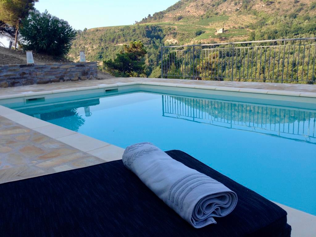 Vrijstaande vakantiewoning met eigen zwembad, Ligurië of Bloemenrivièra, 2 slaapkamers, In bergen of heuvels, Landelijk