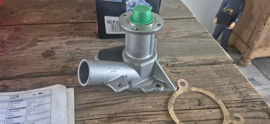 BMW 320i, 325i, 520i, 525i, Z1 coupe, Auto-onderdelen, Motor en Toebehoren, Ophalen of Verzenden, Nieuw, BMW