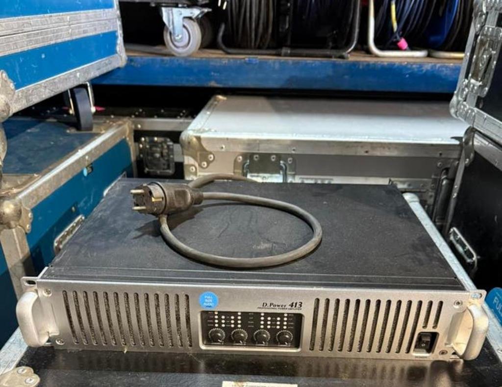 D.Power 413 Professionele Eindversterker van het merk GRF, Ophalen, Gebruikt, 1000 watt of meer, P.A.