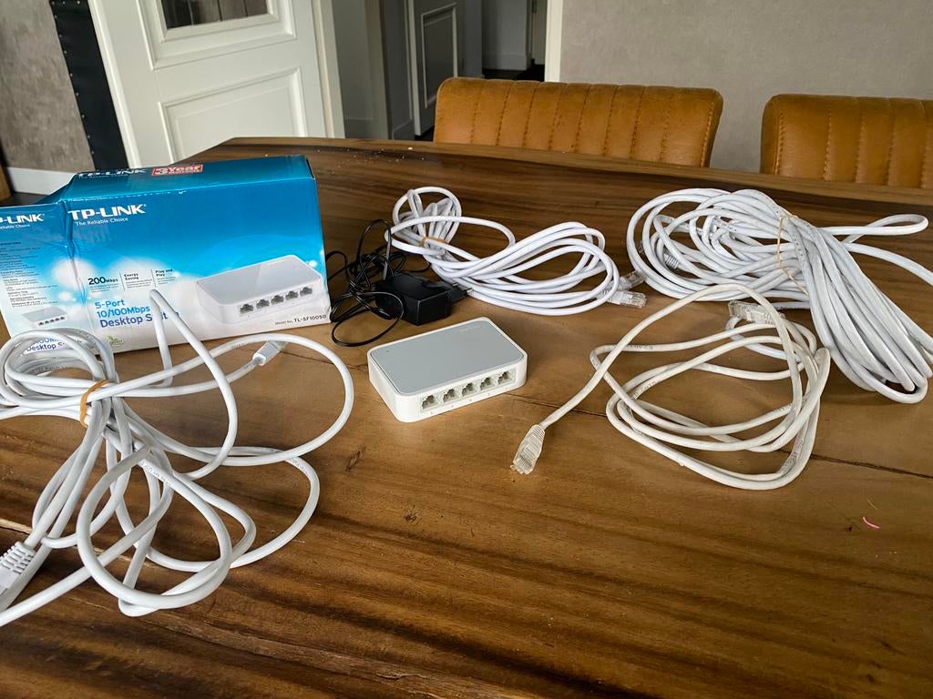 Aangeboden TP LINK EN TL-SF, Computers en Software, WiFi-versterkers, Nieuw, Ophalen of Verzenden