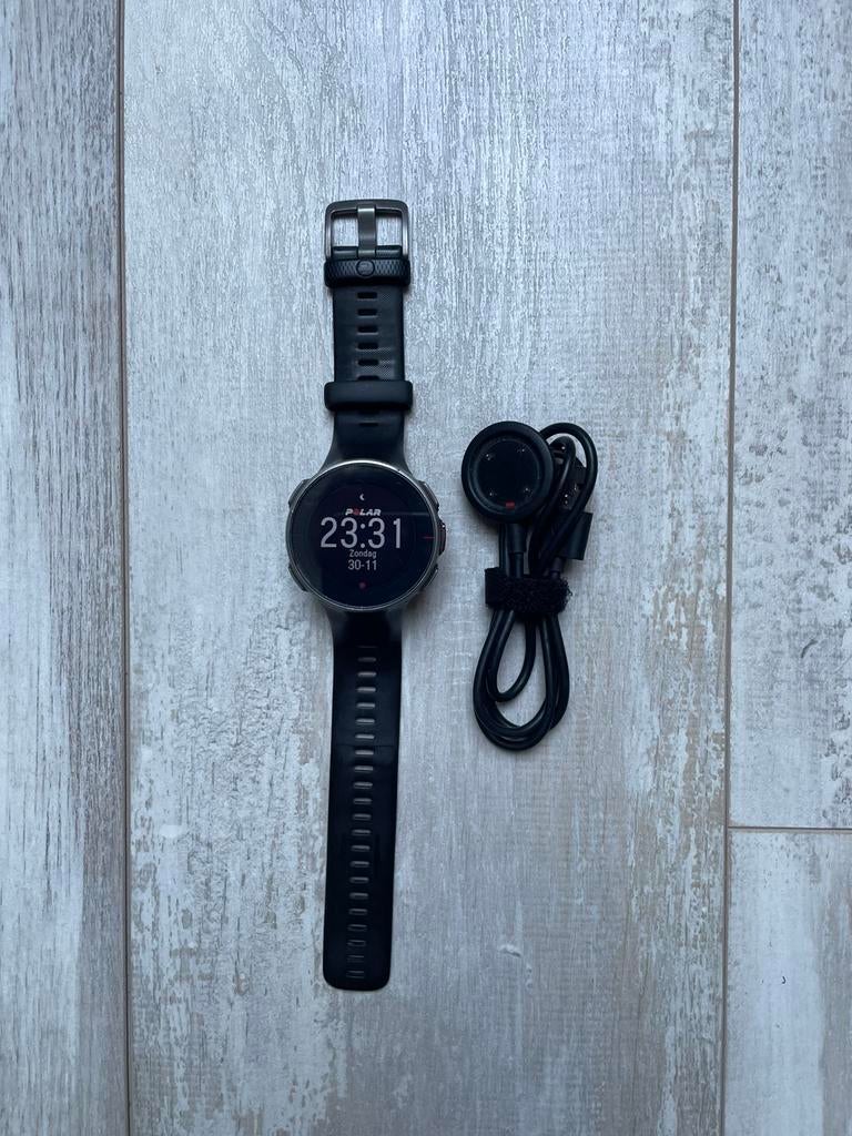 Polar Vantage V sporthorloge, Gebruikt, Zwart, Ophalen of Verzenden, Waterdicht
