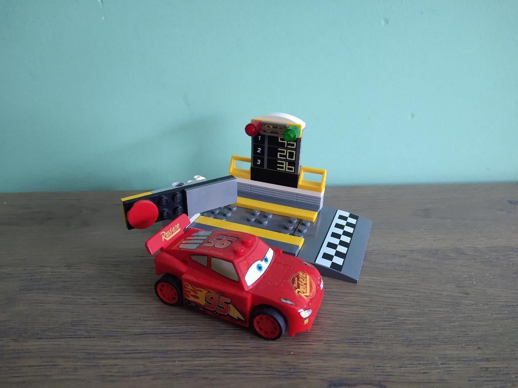 Lego Cars 10730 Lightning McQueen Speed Launcher, Lego, Ophalen of Verzenden, Zo goed als nieuw, Compleet