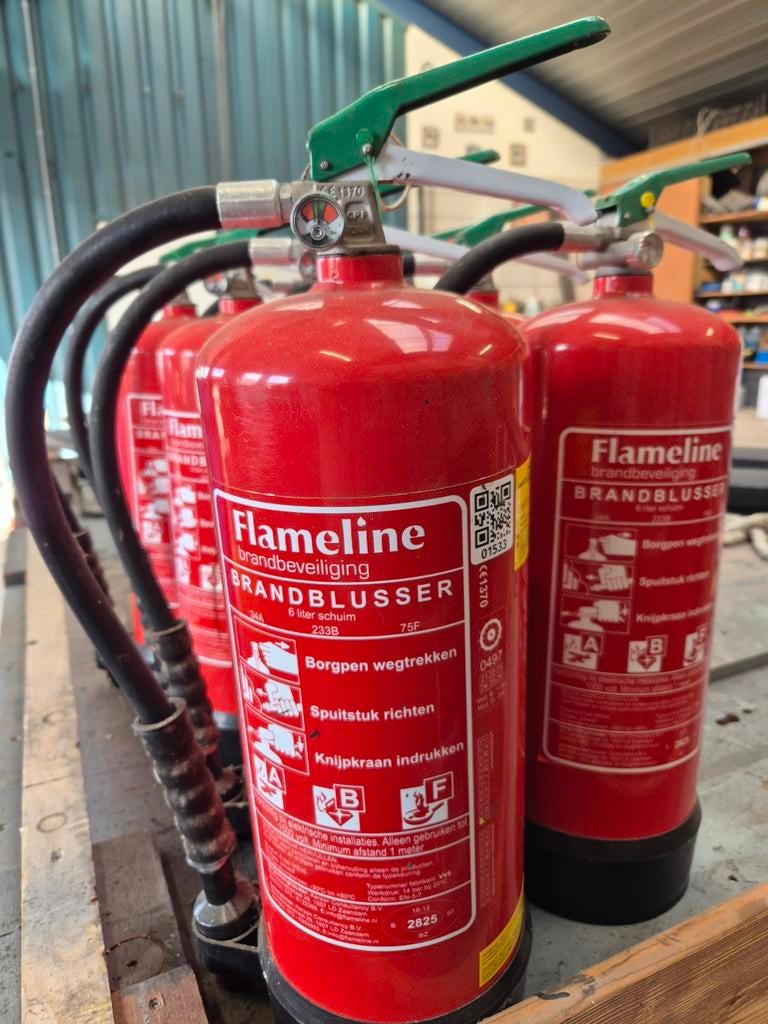 8x Flameline Brandblusser 6 liter schuim klassen A B en F, Ophalen, Gebruikt, Brandblusser