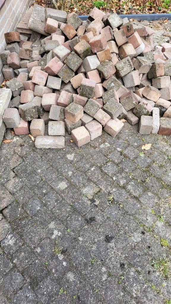 Gratis koppelstones, Tuin en Terras, Ophalen, Gebruikt, Beton, Klinkers