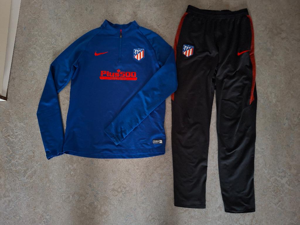 Nike Atletico Madrid trainingspak kids 158 - 170, Gebruikt, Sport- of Zwemkleding, Ophalen of Verzenden, Nike