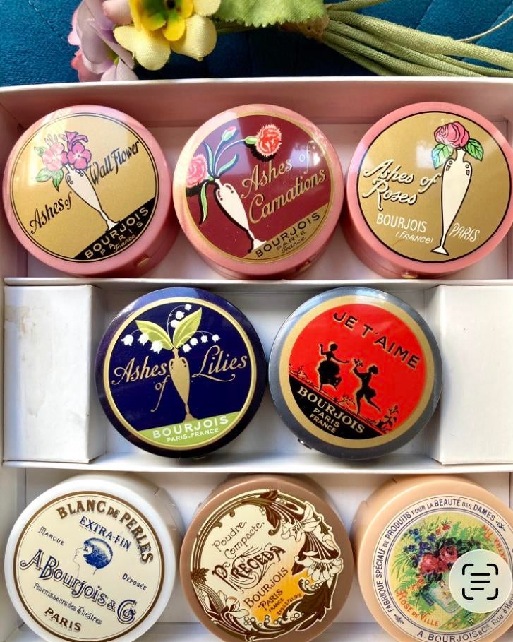 ‼️Prachtige BOURJOIS box met eyeshadows en blushes ZELDZAAM!, Ophalen of Verzenden, Nieuw, Overige typen, Gevuld