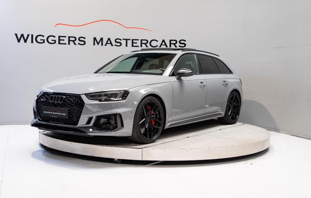Audi RS4 2.9 TFSI 450 PK, Panodak, B&O  audio, Head-up, Kera, Automaat, Gebruikt, Met garantie (alle), 451 pk