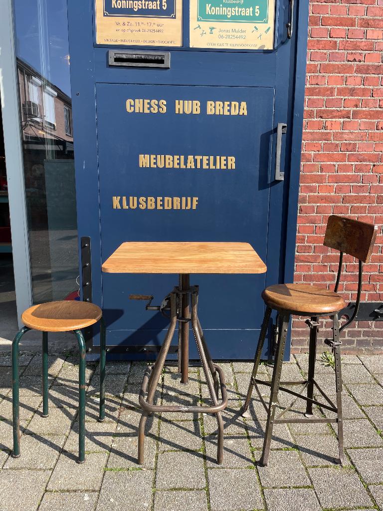 2x tafel in hoogte verstelbaar, toffe statafels, eikenhout, Ophalen