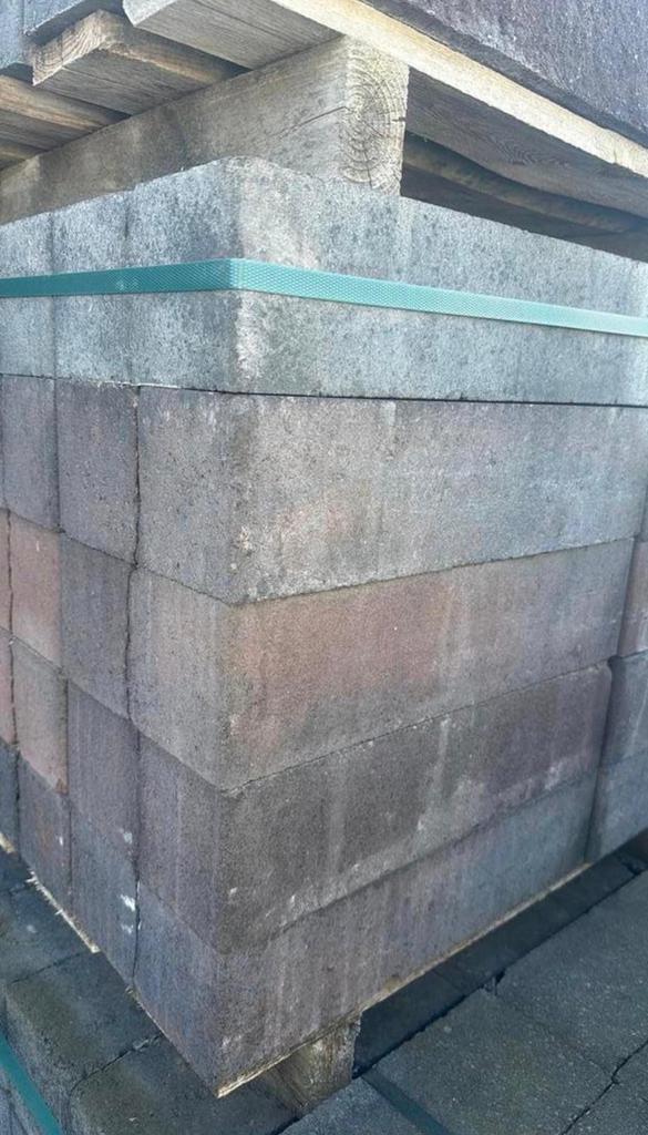 Stapelblokken 10x10x40 cm brons en antraciet € 1.25 per stuk, Tuin en Terras, Ophalen, Blok, Nieuw, Minder dan 25 cm
