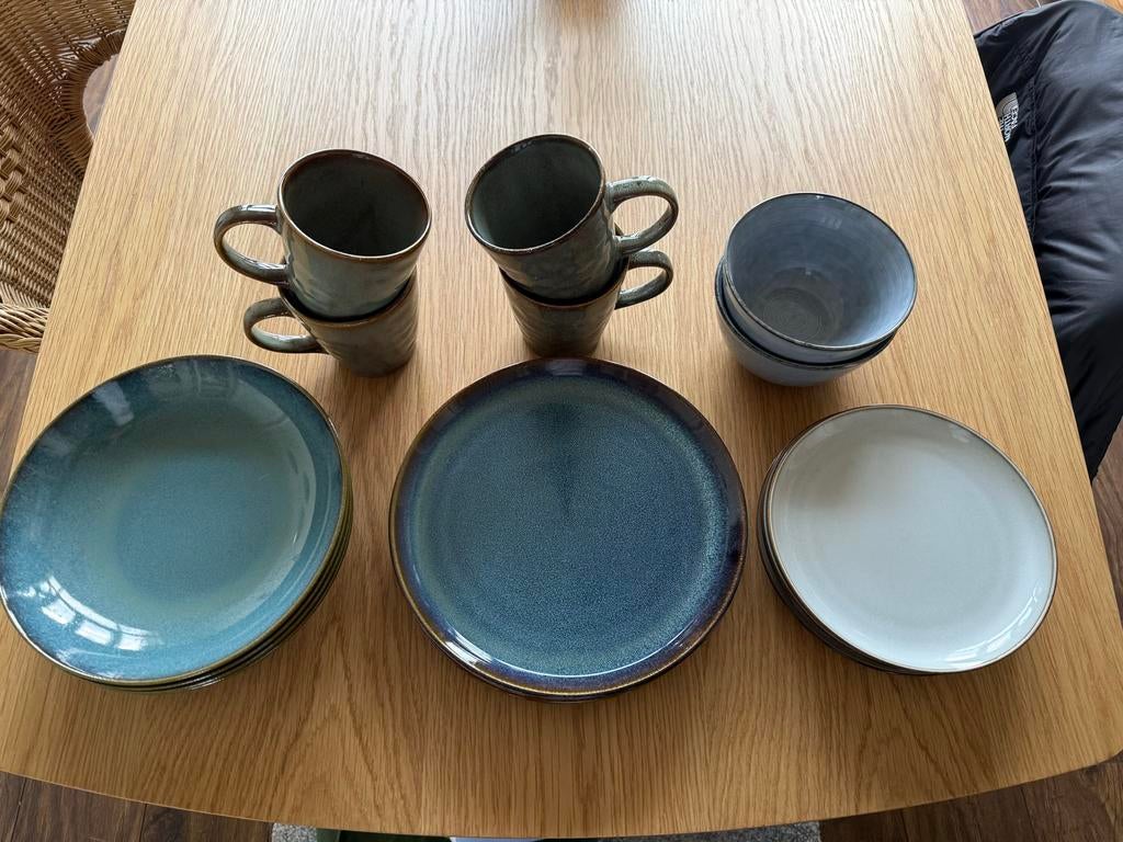 IKEA servies set, Huis en Inrichting, Keuken | Servies, Ophalen, Keramiek, Zo goed als nieuw, Effen
