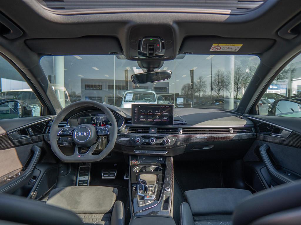 Audi A4 Avant 2.9 TFSI RS 4 quattro competition plus | Sport, Gebruikt, 11 km/l, Vierwielaandrijving, 450 pk