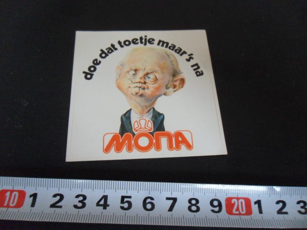 sticker MONA doe dat toetje maar 's na  BUA011, Ophalen, Zo goed als nieuw, Sticker