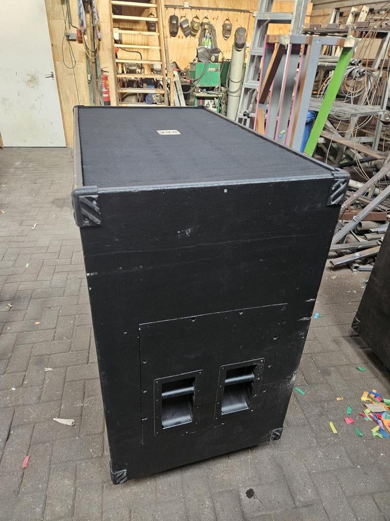 Dubbel 21 inch subwoofers, Gebruikt, Subwoofer, 120 watt of meer, Ophalen