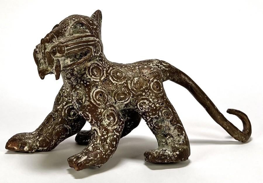 609. Benin beeld, luipaard - Nigeria, midden 20e eeuw, Antiek en Kunst, Kunst | Beelden en Houtsnijwerken, Ophalen of Verzenden
