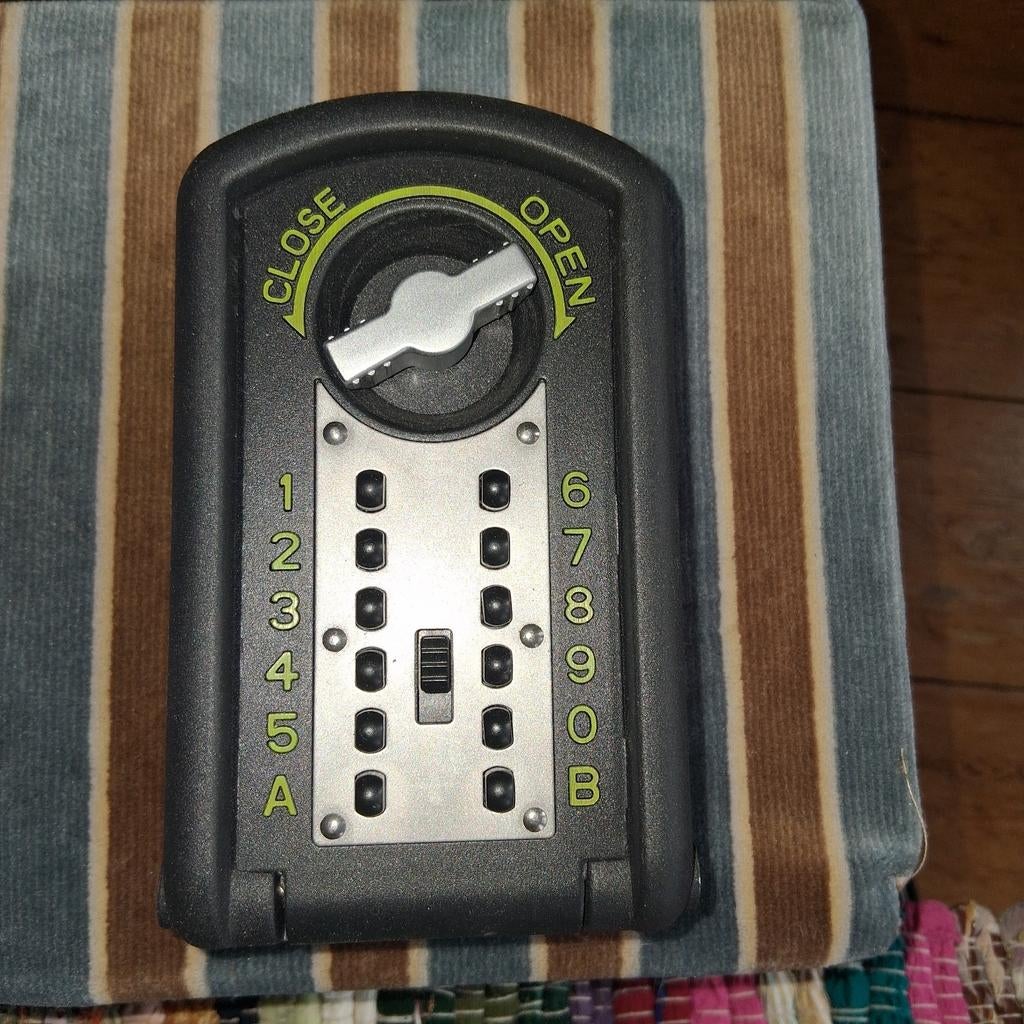 Sleutel kluis, Ophalen, Zo goed als nieuw