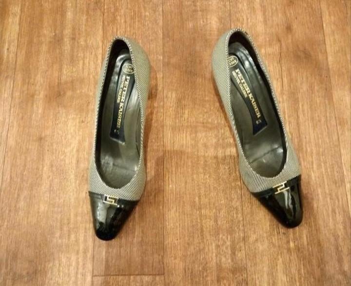 Mooie leren , Peter Kaiser pumps. Maat 40 , 1x aangehad, Kleding | Dames, Schoenen, Ophalen of Verzenden, Zo goed als nieuw, Zwart