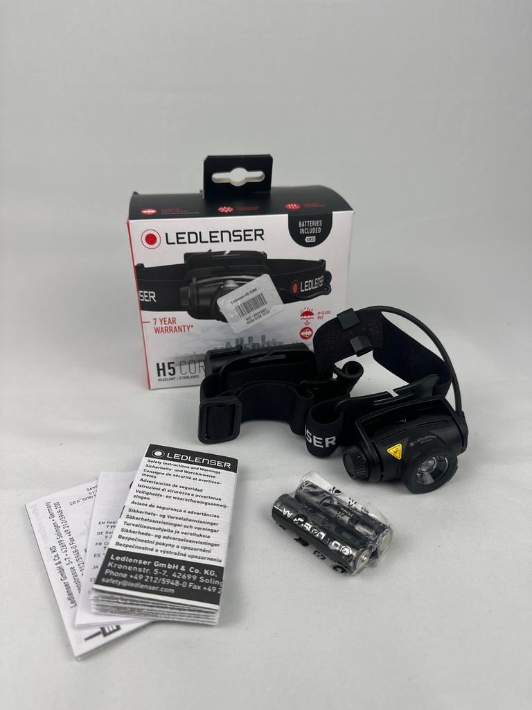 Ledlenser H5 Core Hoofdlamp - Nieuw in Doos, Caravans en Kamperen, Zaklampen, Ophalen of Verzenden, Zo goed als nieuw, Batterij