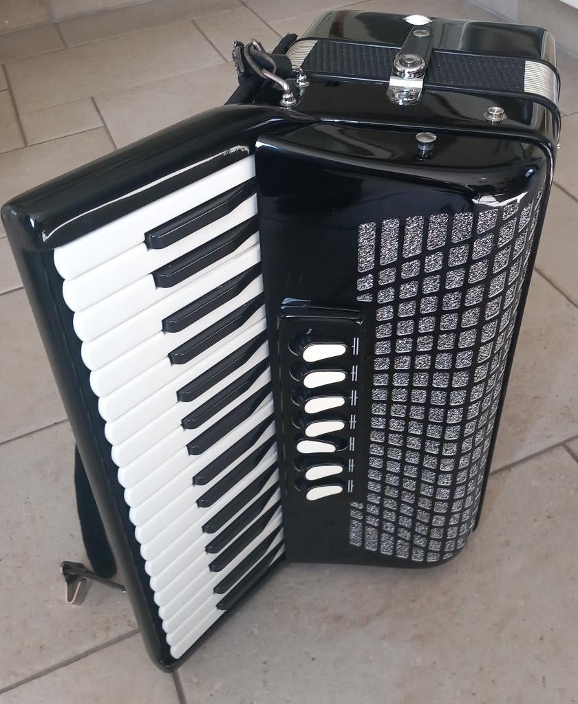 Excelsior accordeon, Gebruikt, 72-bas, Met koffer, Ophalen