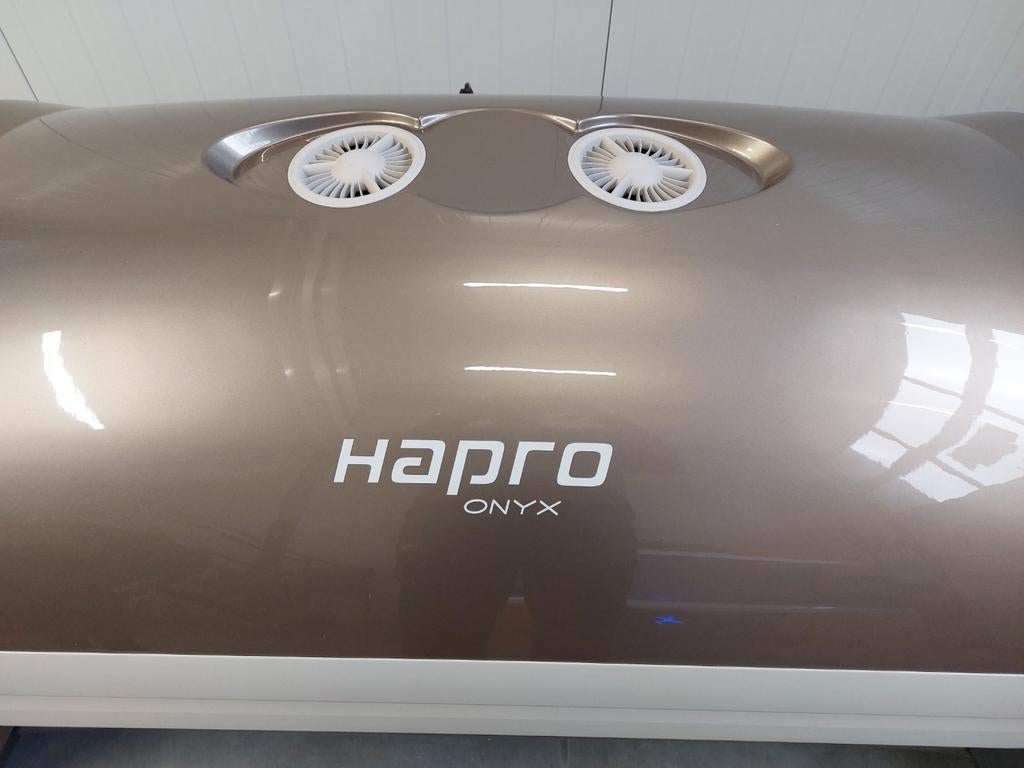 Hapro onyx 26-1 facelift nw model 2jr garantie, Ophalen of Verzenden, Zo goed als nieuw, Zonnebank dubbelzijdig, 15 lampen of meer