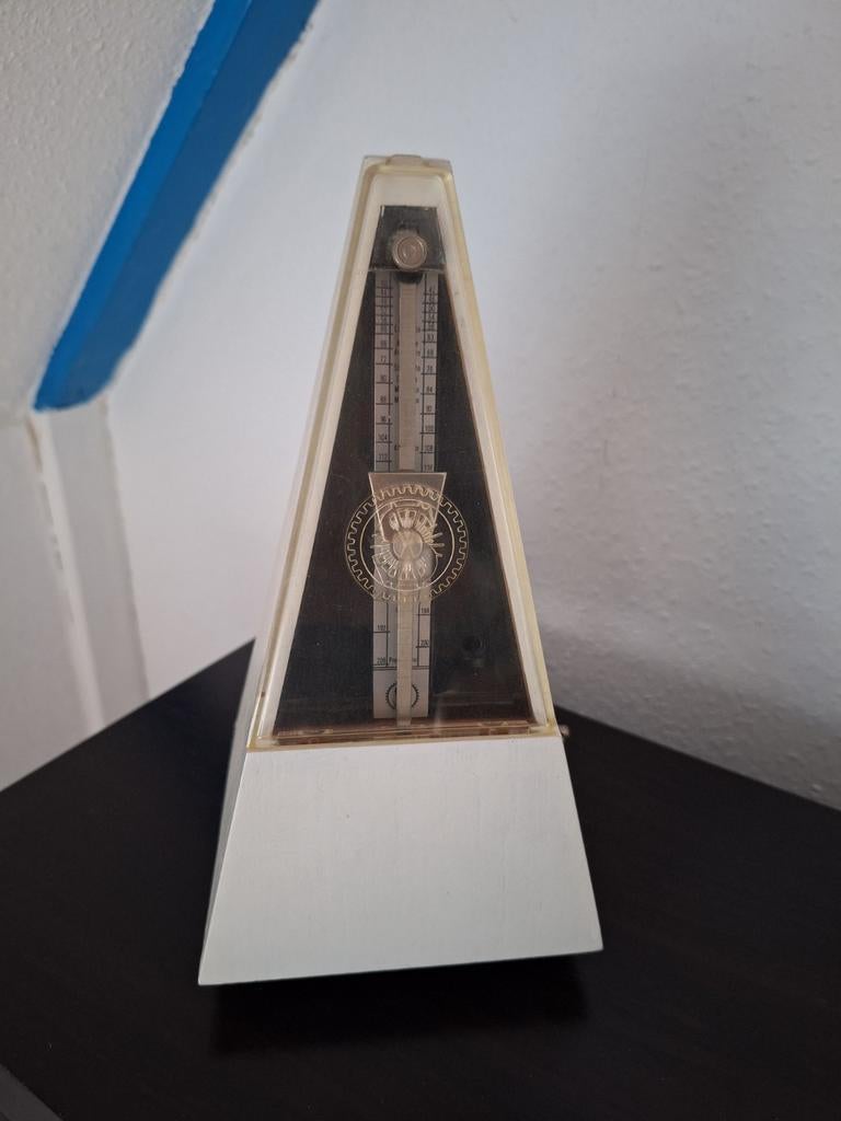 Metronoom, Ophalen, Zo goed als nieuw