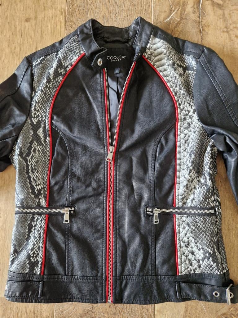 Coolcat lederlook jasje / bikerjack maat S met slangenprint, Kleding | Dames, Zwart, Ophalen of Verzenden, Zo goed als nieuw, Coolcat