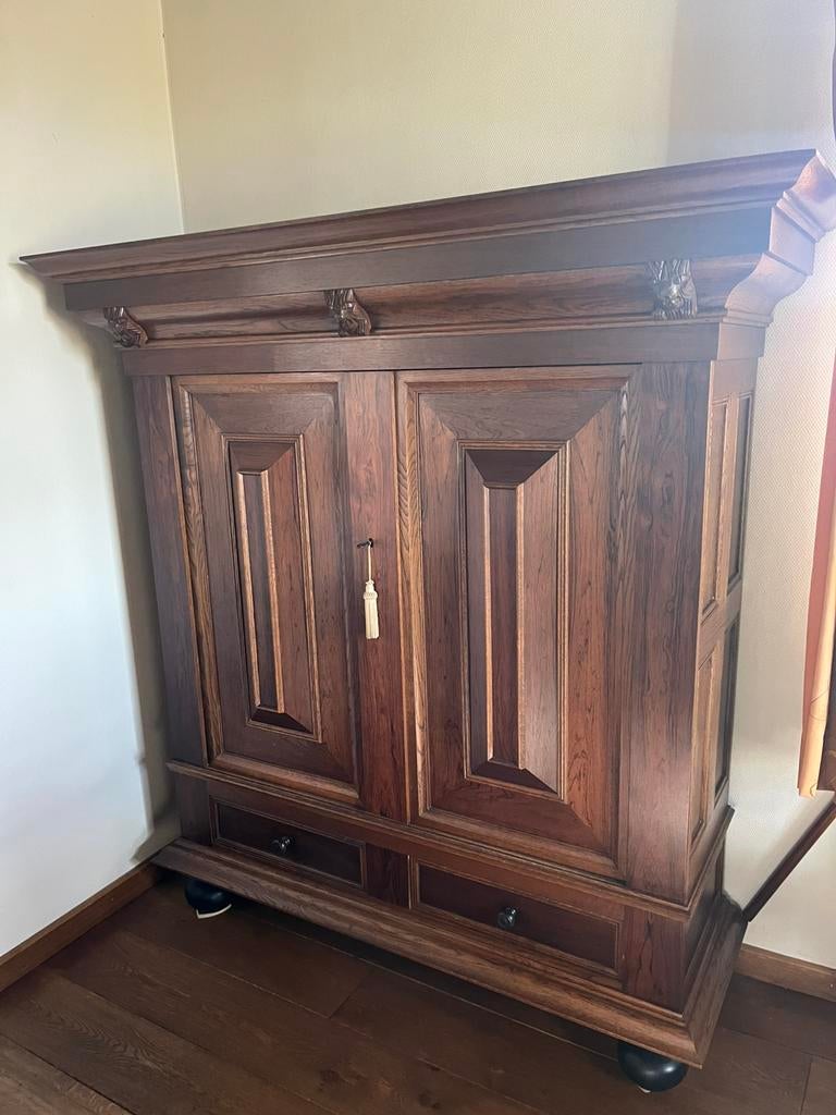 Massief eiken kast–Origineel Groenlose–handgesneden details, Antiek en Kunst, Ophalen