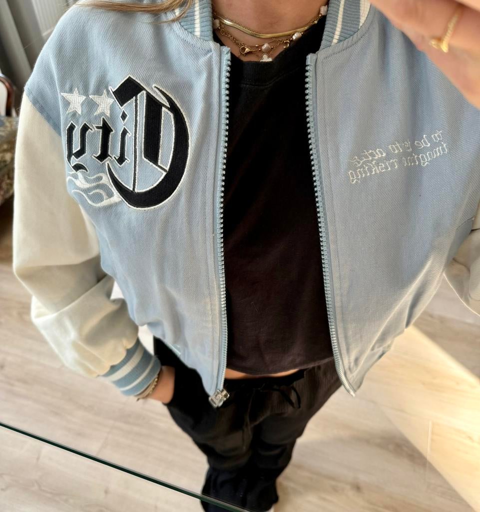 Bomberjack lichtblauw Bershka, Ophalen of Verzenden, Zo goed als nieuw, Maat 36 (S), Blauw