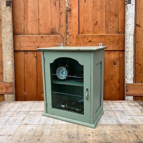 Vitrine kast groen sier pronk hang 39 x 25 x 47 cm, Huis en Inrichting, Kasten | Vitrinekasten, Ophalen, Minder dan 50 cm, Brocante landelijk