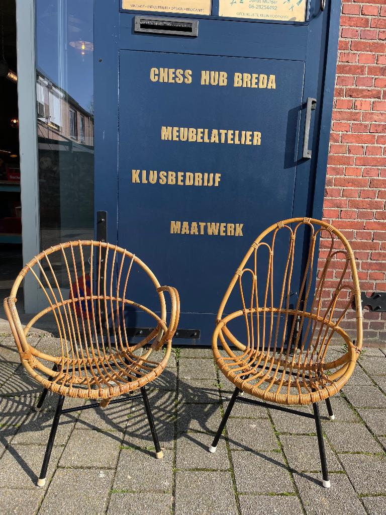 2x Rohe Noordwolde jaren '60 rotan/bamboe stoelen, Ophalen
