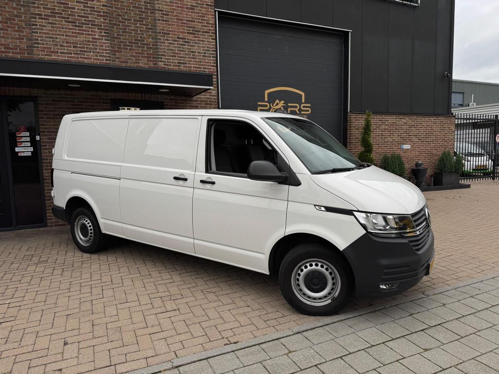 Volkswagen Transporter 2.0 TDI T6 L2H1 28 110PK Highline Dub, Auto's, Bestelauto's, Voorwielaandrijving, Gebruikt, 4 cilinders