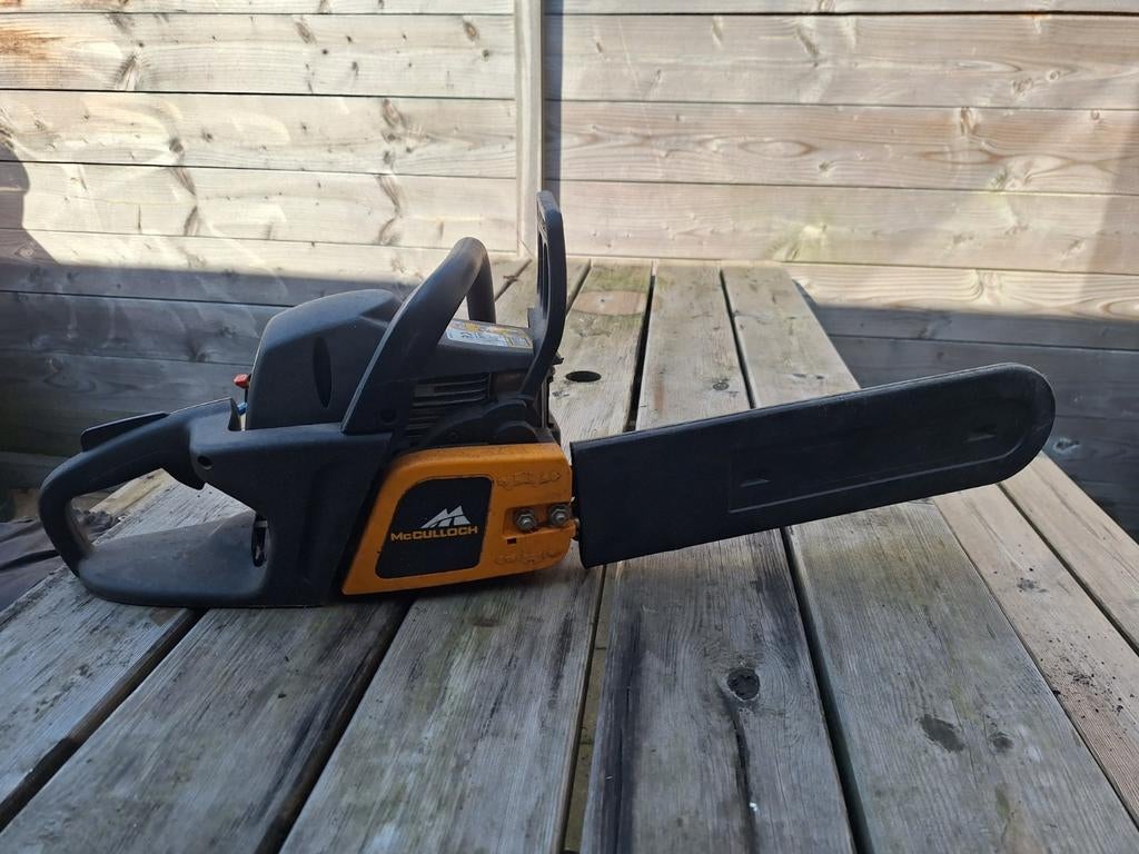 McCulloch kettingzaag & zaagbroek - Onderhoud nodig, Ophalen, Gebruikt, Boomzaag, McCULLOCH