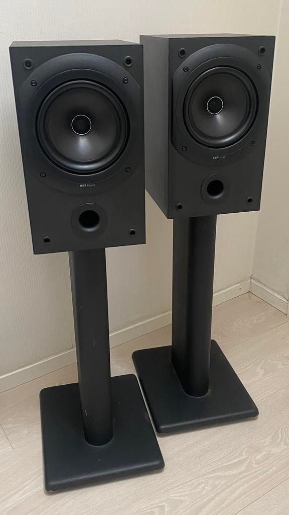 Kef Q10 monitoren zwart met standaard uni Q, Audio, Tv en Foto, Ophalen, Gebruikt, 60 tot 120 watt, Sonos
