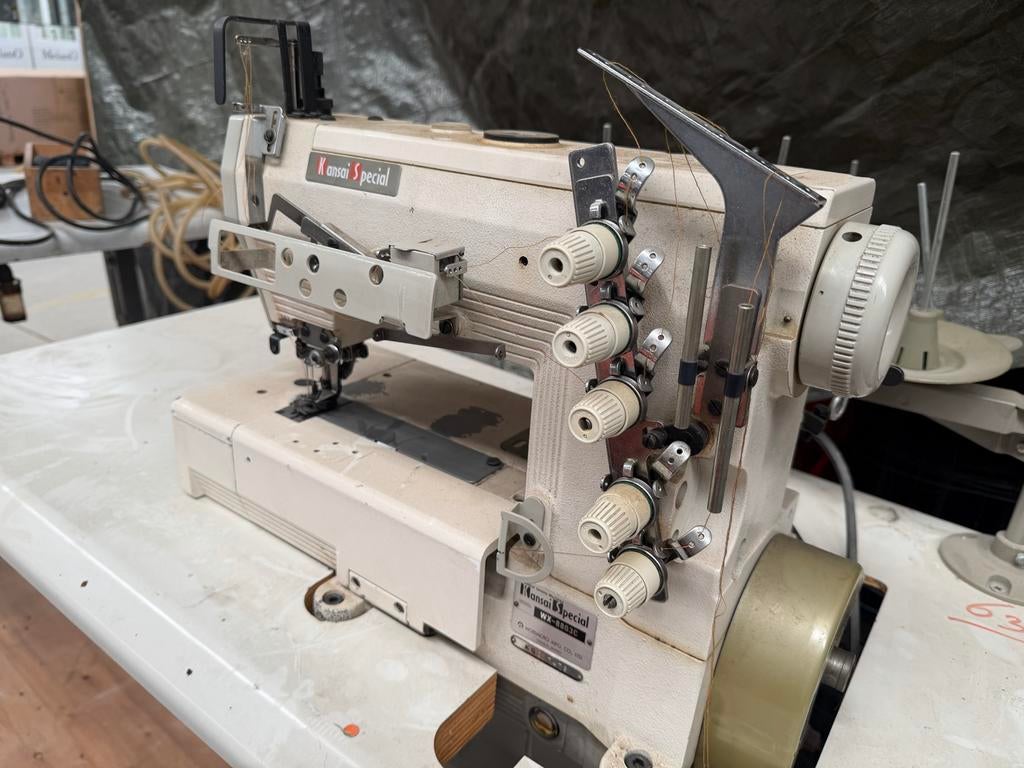 Kansai Special WX 8803-C flatlock naaimachine, Hobby en Vrije tijd, Naaimachines en Toebehoren, Gebruikt, Naaimachine, Industrieel
