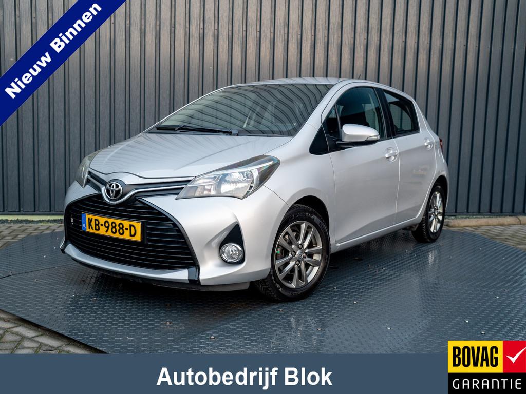 Toyota Yaris 1.0 VVT-i Aspiration | Lm-velgen | Prijs Rijkla, 12 maanden, Stof, Euro 6, Handgeschakeld