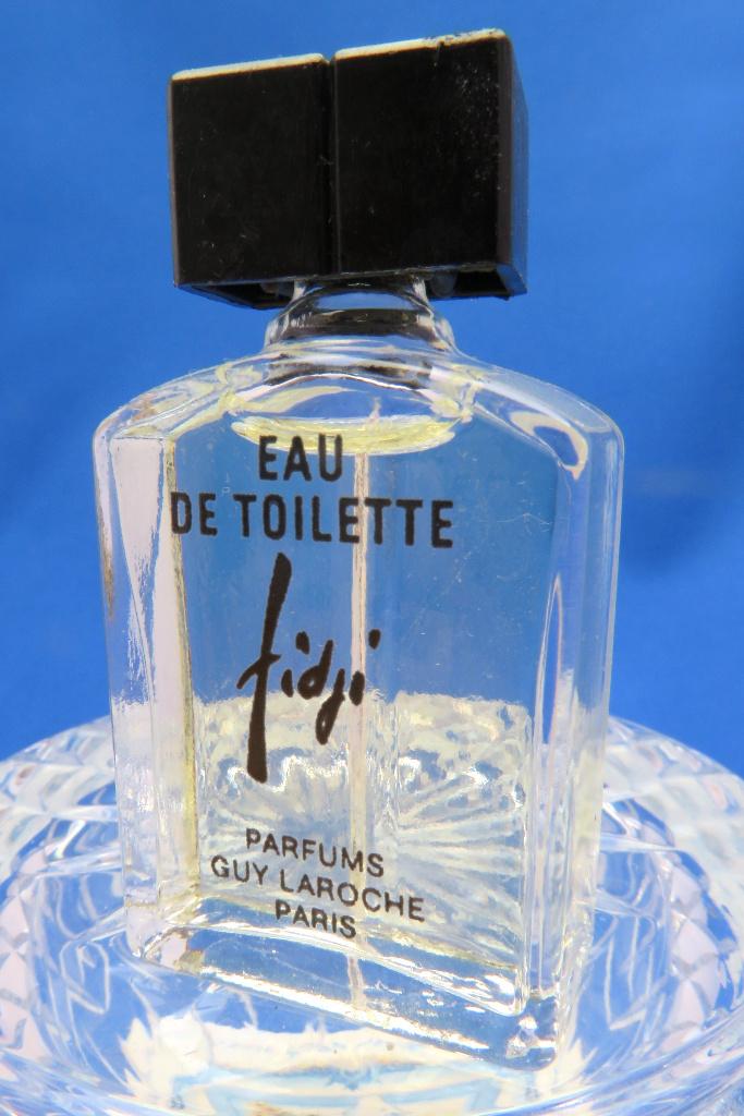 Mini - GUY LAROCHE - Fidji - 5ml - edt - 4,8cm, Ophalen of Verzenden, Gebruikt, Miniatuur, Gevuld