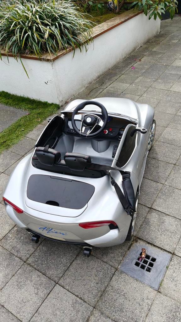 Zilveren kinderauto gratis - defect, Ophalen