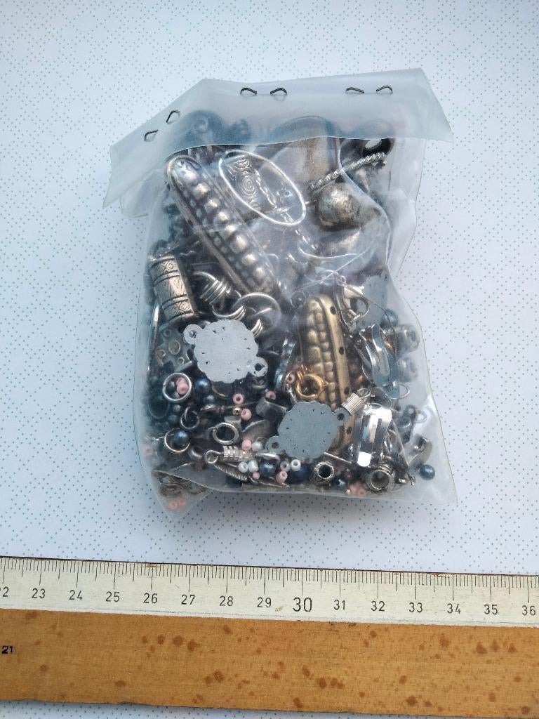 kralen deel 17, Hobby en Vrije tijd, Kralen en Sieraden maken, Ophalen, Kraal