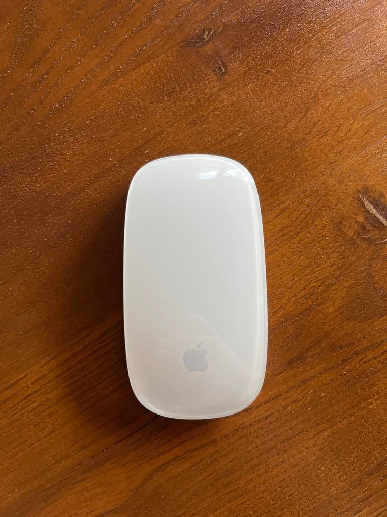Apple Magic Mouse A1296, Ophalen of Verzenden, Zo goed als nieuw, Draadloos, Muis