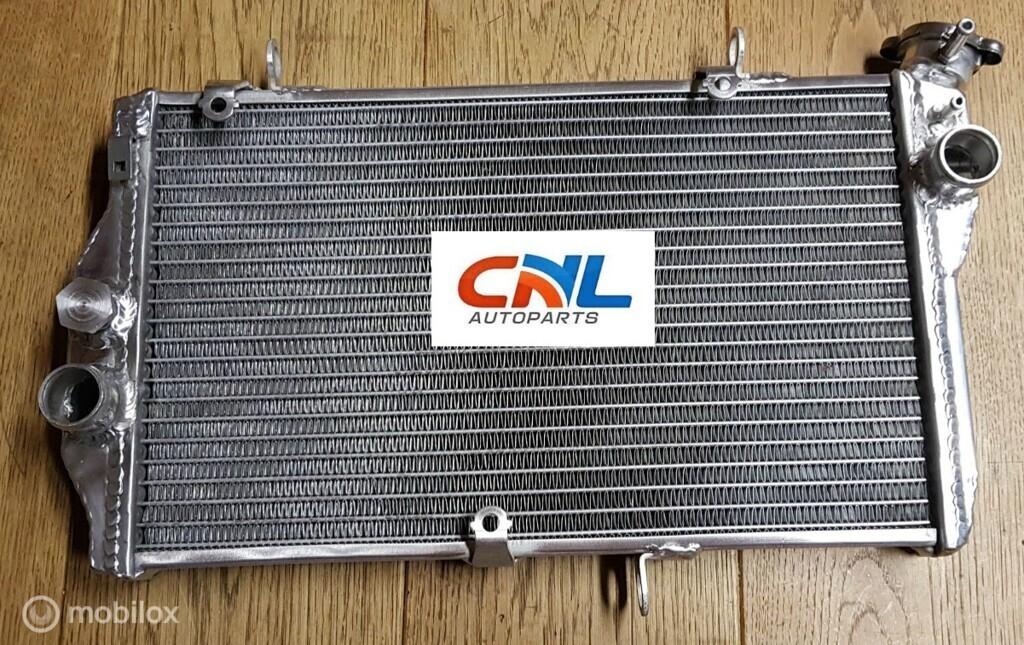 Radiateur CBR1100 CBR-1100XX Blackbird fuel injected, Nieuw, Ophalen of Verzenden