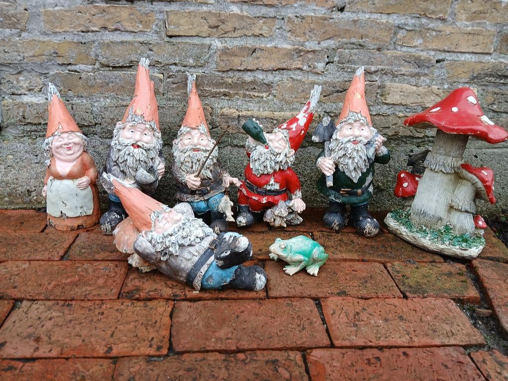 Tuinkabouters met houtstructuur + paddenstoel en kikker, Tuin en Terras, Tuinbeelden, Ophalen, Gebruikt, Kunststof, Tuinkabouter