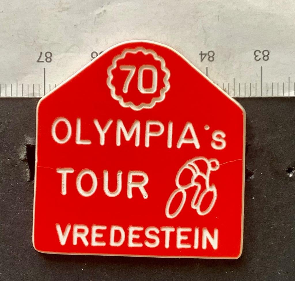 speld, Olympia's tour 70e, Vredestein, kunststof (b3, Verzamelen, Speldjes, Pins en Buttons, Verzenden, Gebruikt, Sport, Speldje of Pin