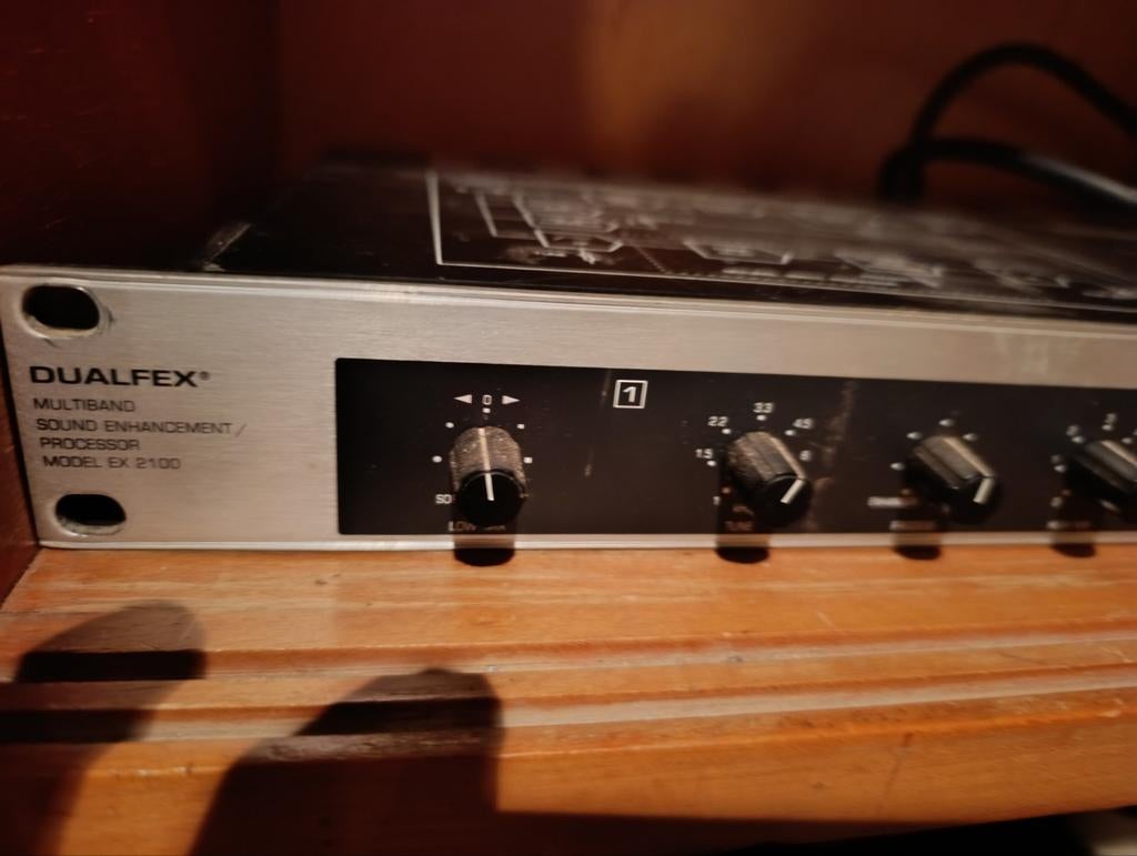 Behringer dualfex, Muziek en Instrumenten, Effecten, Ophalen of Verzenden, Zo goed als nieuw