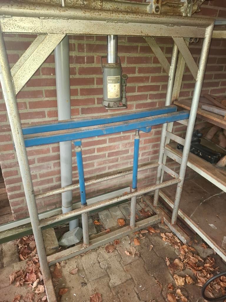 Pers, Ophalen of Verzenden, Overige typen, Minder dan 2 meter