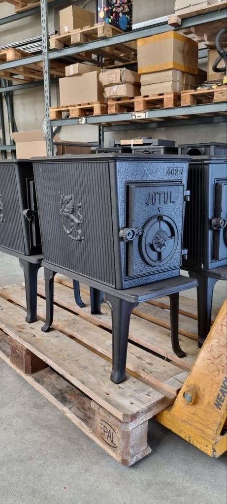 Jotul 602N Meest verkochte houtkachel ooit, Houtkachel, Ophalen of Verzenden, Zo goed als nieuw, Vrijstaand
