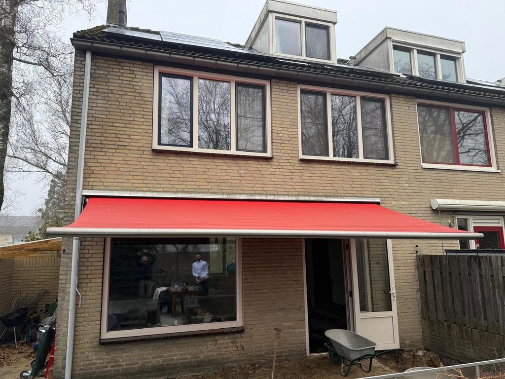 Rode zonneluifel - 5 meter breed, Tuin en Terras, Zonneschermen, Gebruikt, 450 cm of meer, Ophalen of Verzenden, 150 tot 300 cm