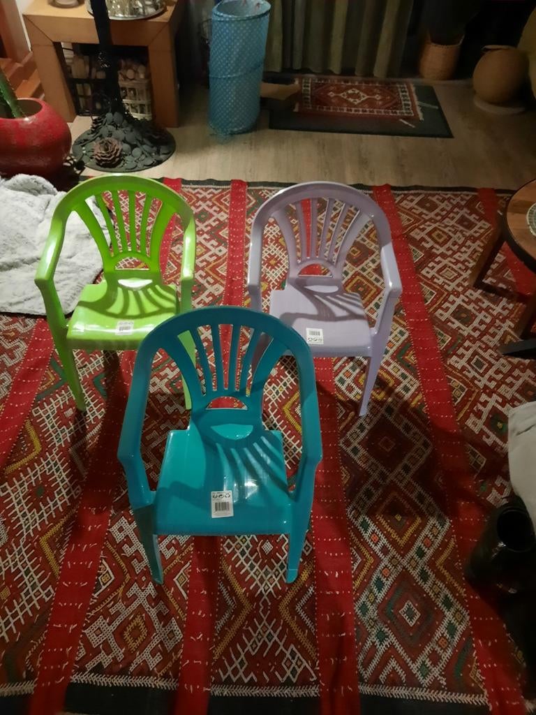 3x Plastic Kinderstoeltjes - Leuke Kleuren!, Ophalen of Verzenden, Nieuw