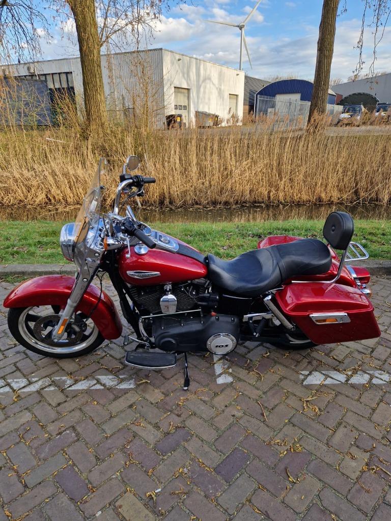 Harley Davidson FLD Dyna Switchback 103 bj 2013 NL geleverd