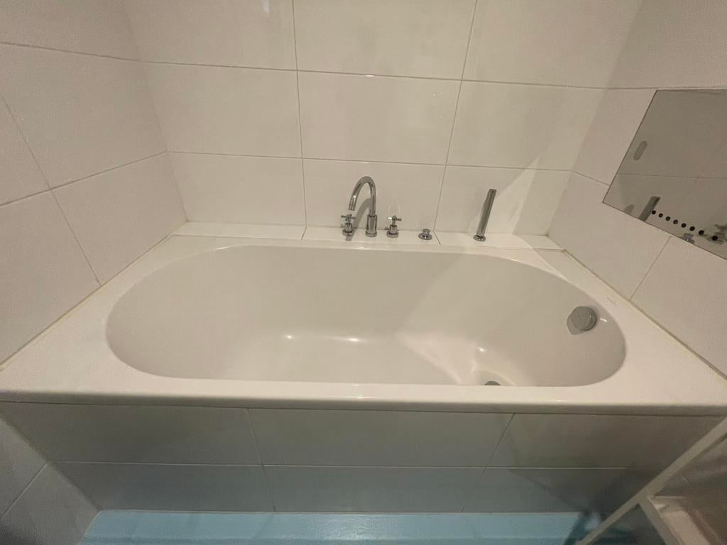 Villeroy & Boch Witte Badkuip in zeer goede staat, Ophalen, Zo goed als nieuw